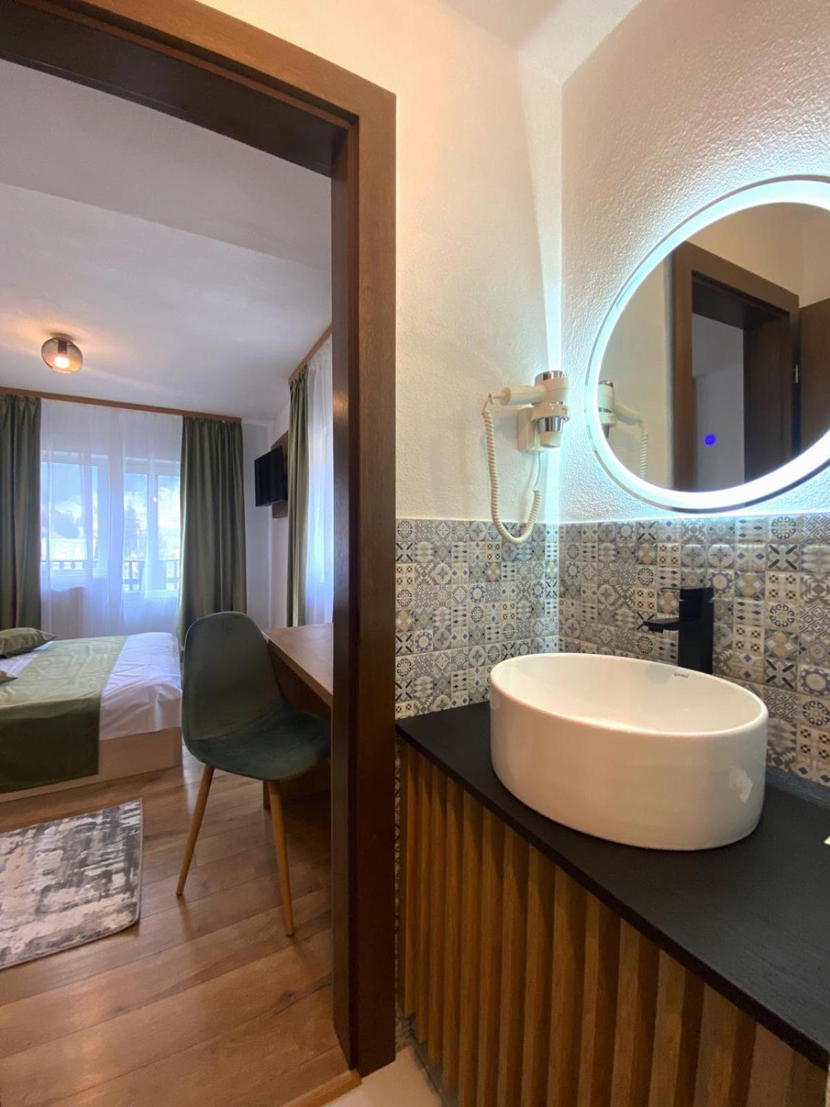 Regina Muntilor Spa&Confort Moeciu De Sus Exterior foto